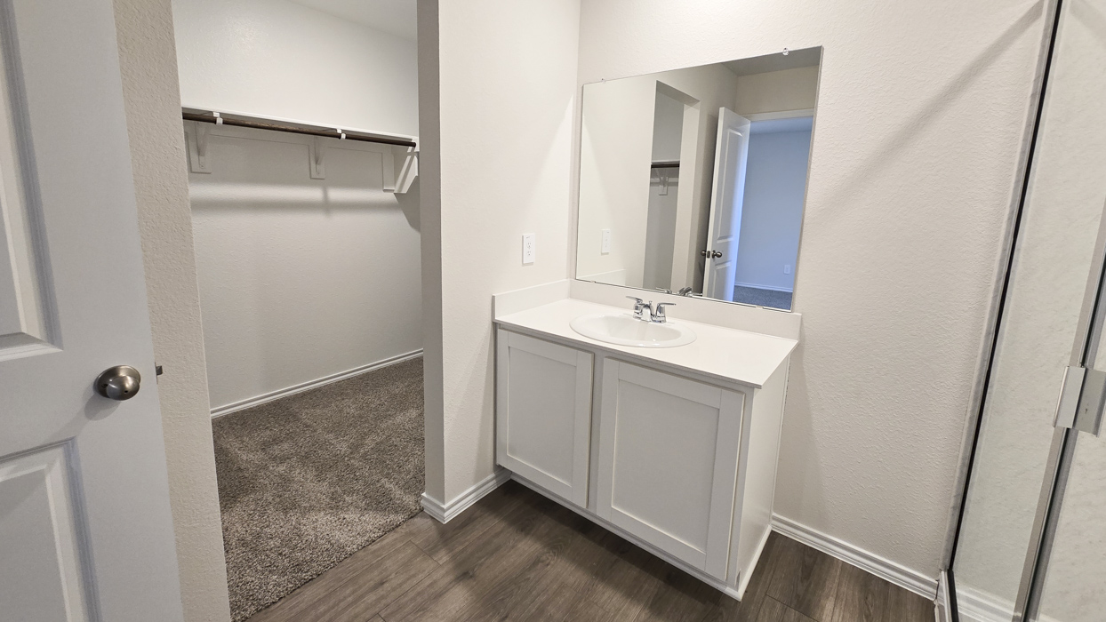 Estero Floorplan Bathroom Gallery Image - Creekside Ranch in Blue Ridge, TX