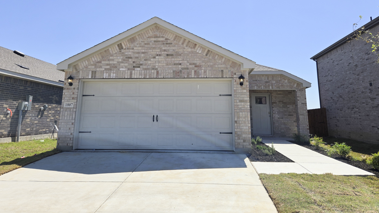 Estero Floorplan Elevation E Exterior Gallery Image - Creekside Ranch in Blue Ridge, TX