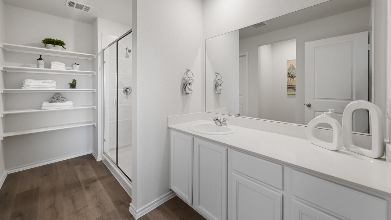 Caroline Floorplan Elevation F Bathroom Gallery Image - Creekside Ranch in Blue Ridge, TX