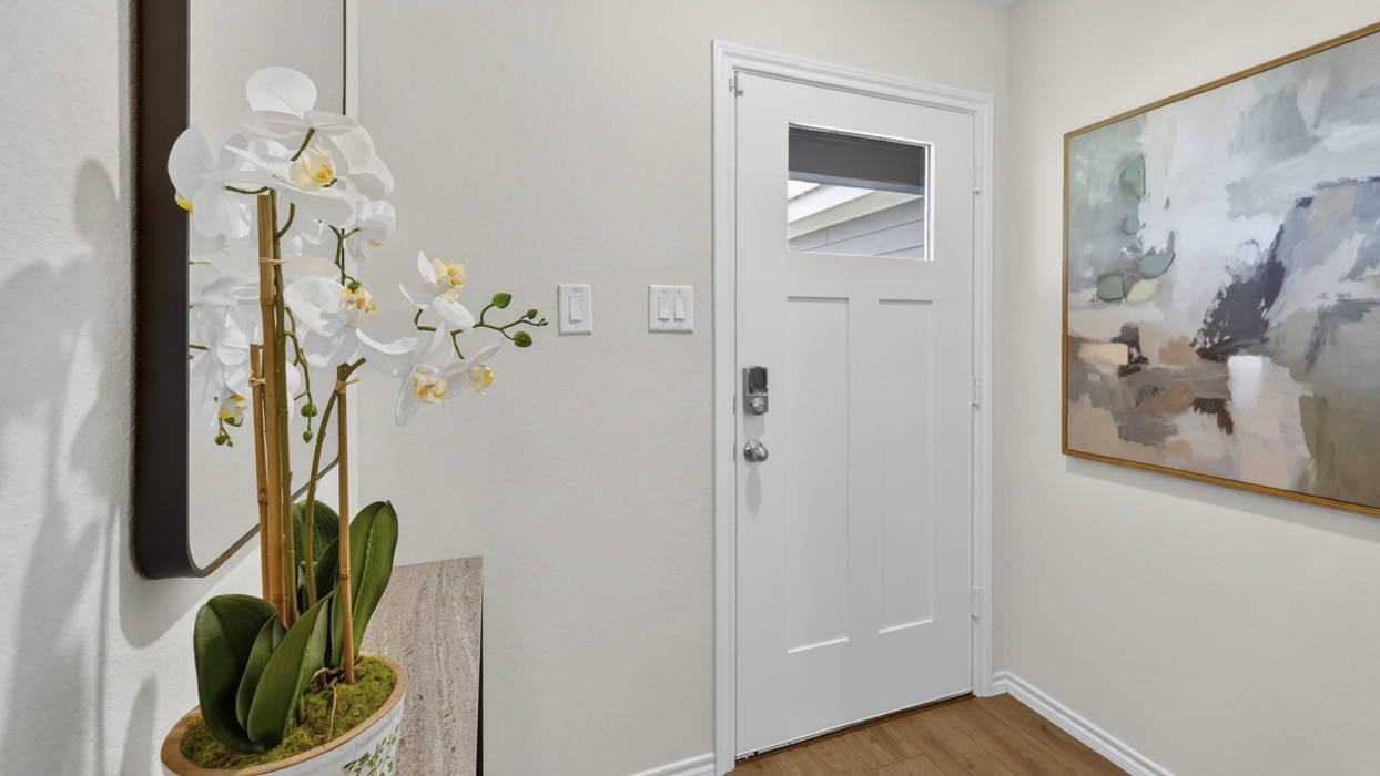 Atlanta Floorplan Entry Gallery Image- The Hills of Sherman in Sherman, TX