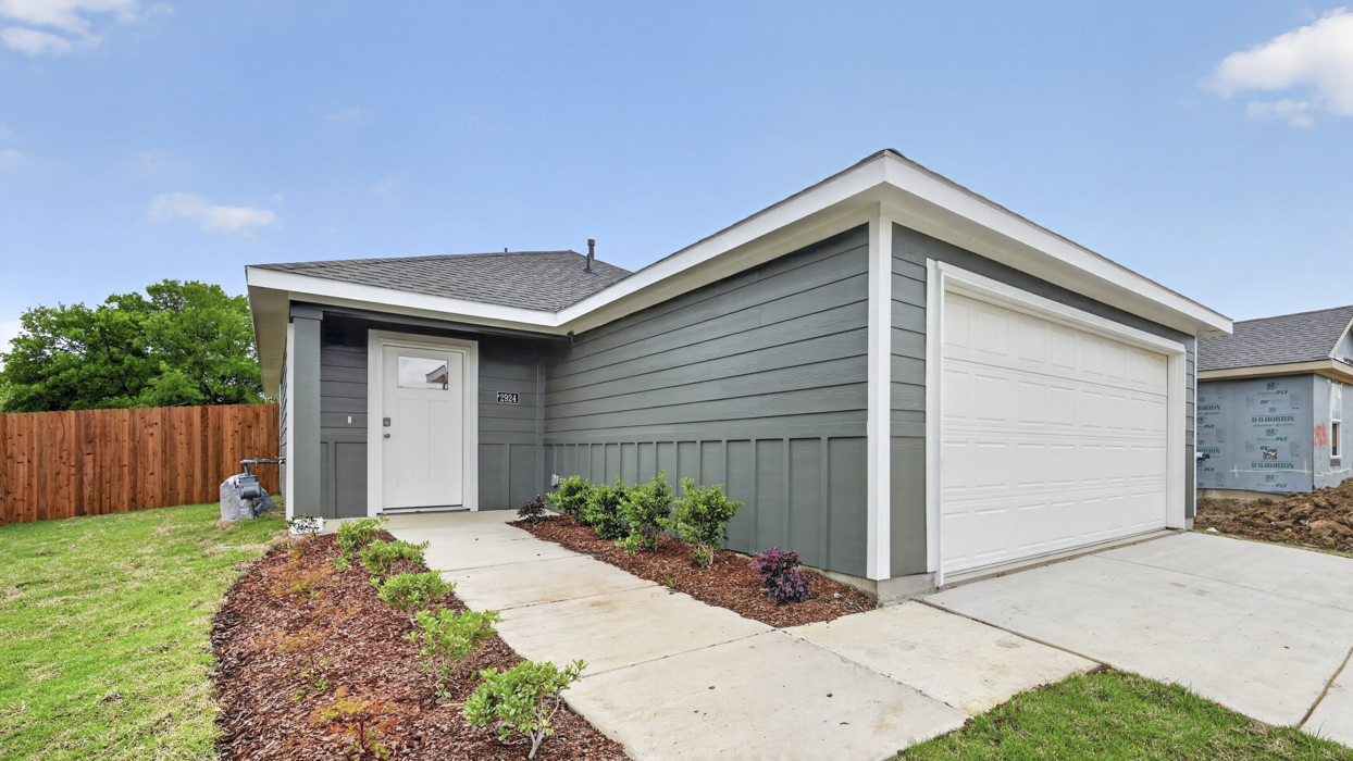 Barton Floorplan Elevation R Exterior Gallery Image - The Hills of Sherman in Sherman, TX