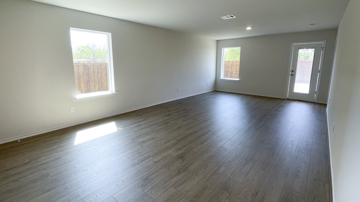 Barton Floorplan Elevation R Living Gallery Image - The Hills of Sherman in Sherman, TX