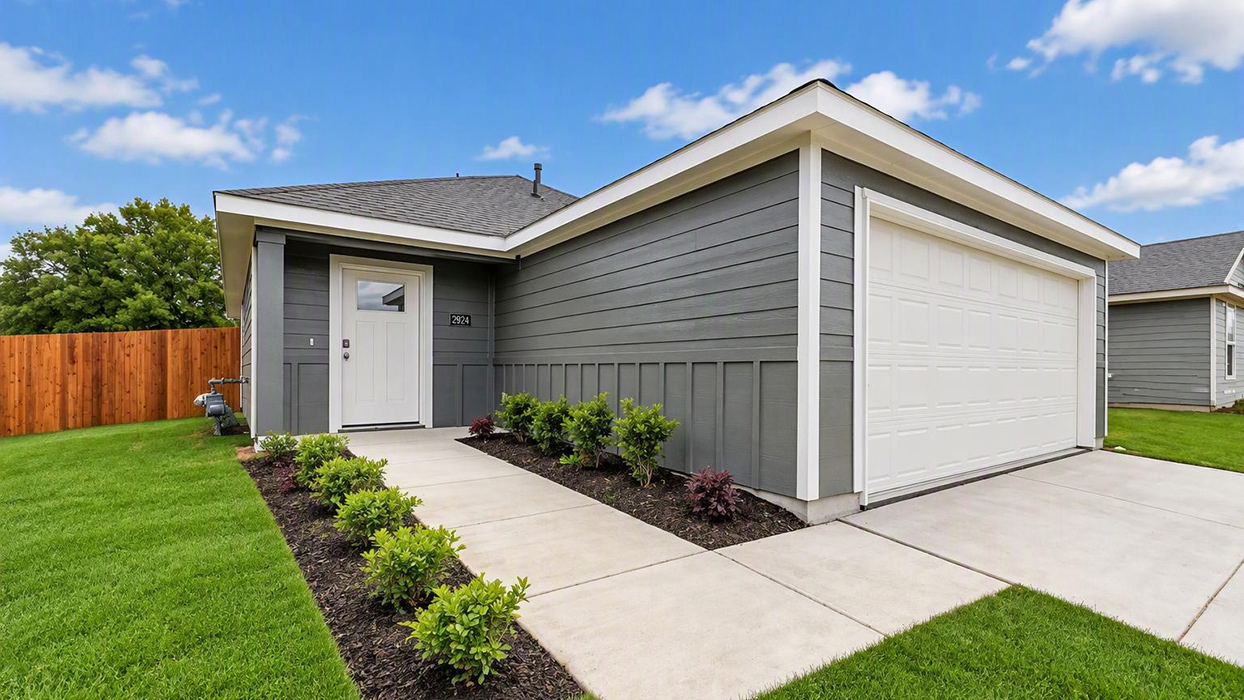 Barton at 2917 Carrington Hill Dr, Sherman, Texas: photo 1