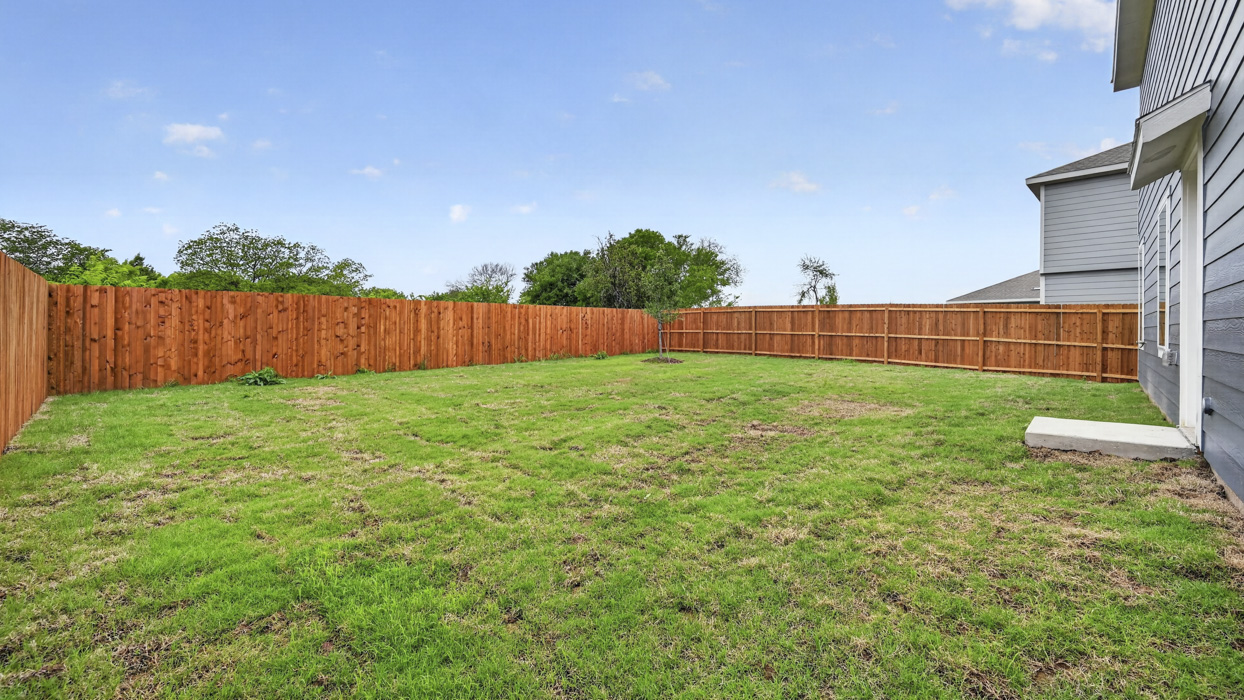 Davis Floorplan Backyard Gallery Image - The Hills of Sherman in Sherman, TX