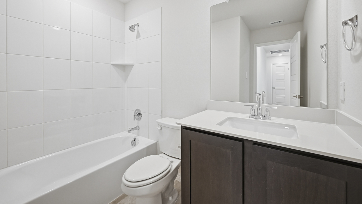 Allegra Floorplan Bathroom Gallery Image-Windchime in Celina, Tx
