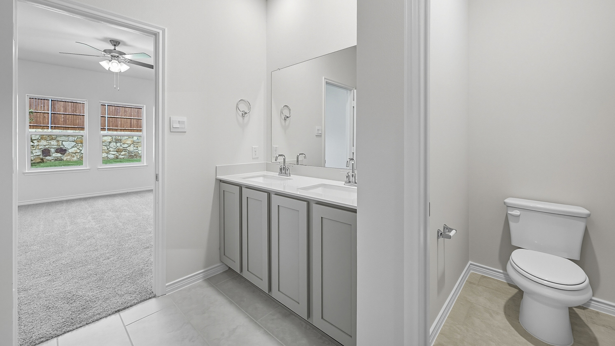 Finn Floorplan Bathroom Gallery Image-Windchime in Celina, Tx