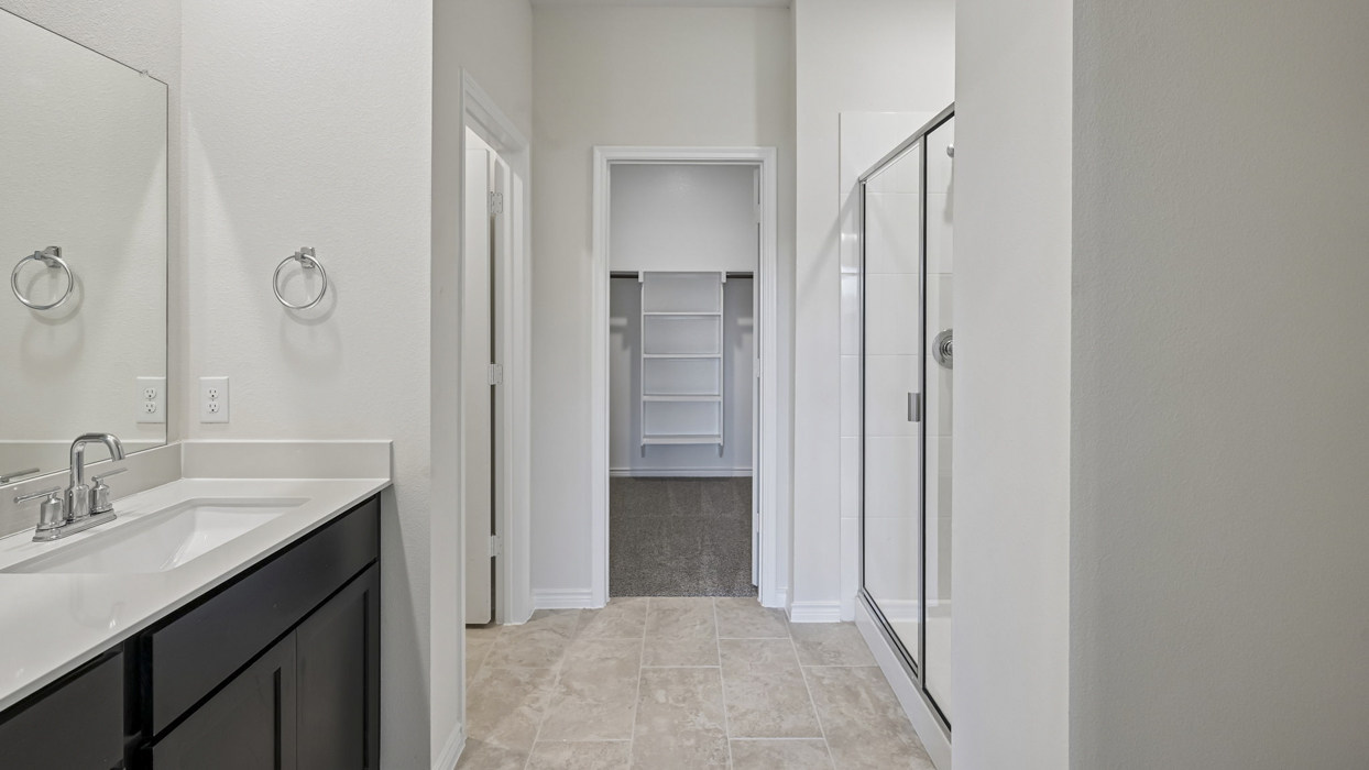 Haven Floorplan Bathroom Gallery Image - Windchime in Celina, TX