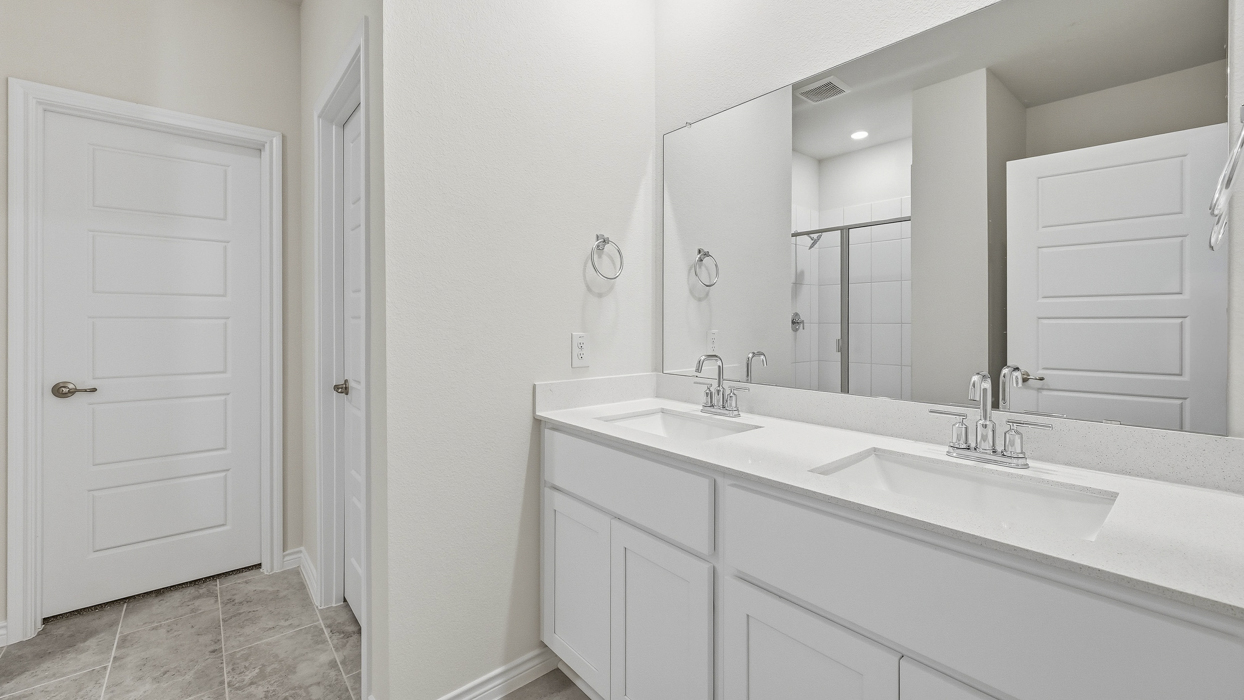 Sage Floorplan Elevation E Bathroom Gallery Image - Windchime in Celina, TX