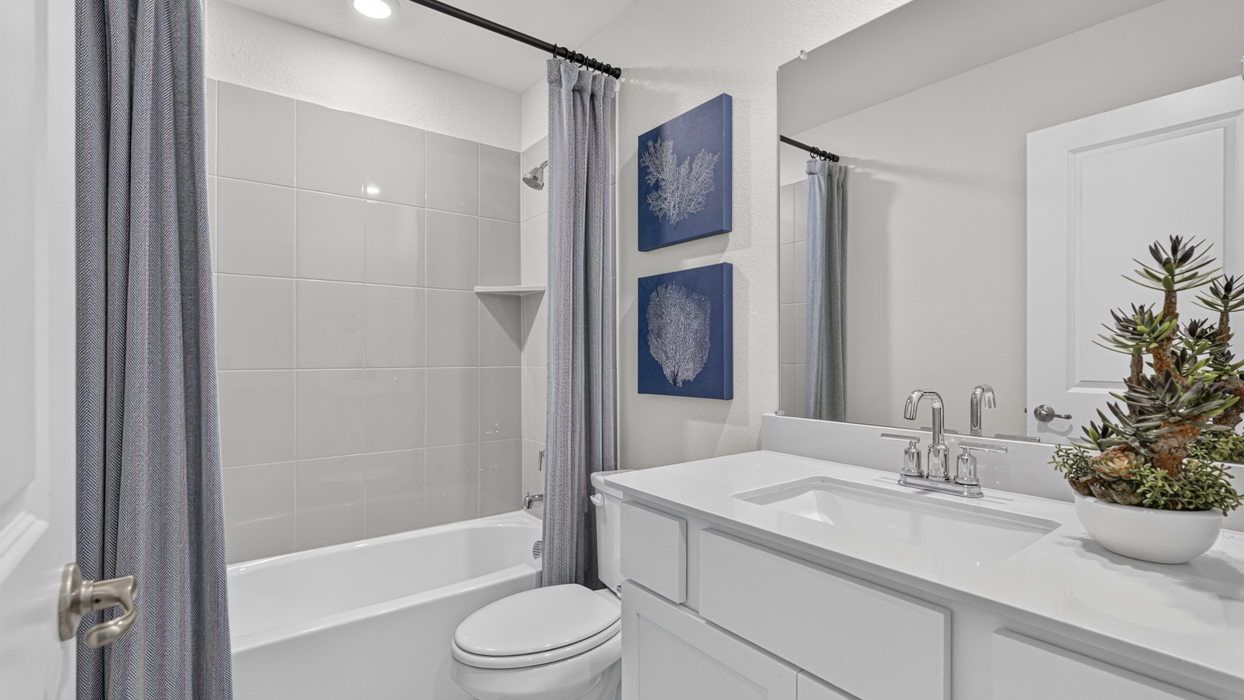 Violet Floorplan Elevation E/F Secondary Bathroom Gallery Image - Windchime in Celina, TX