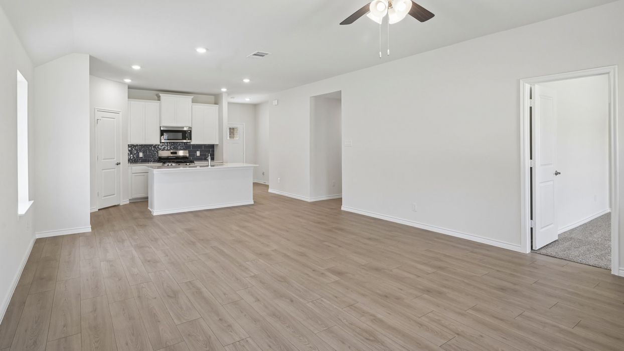Everest Floorplan Living Gallery Image - Windchime in Celina, TX