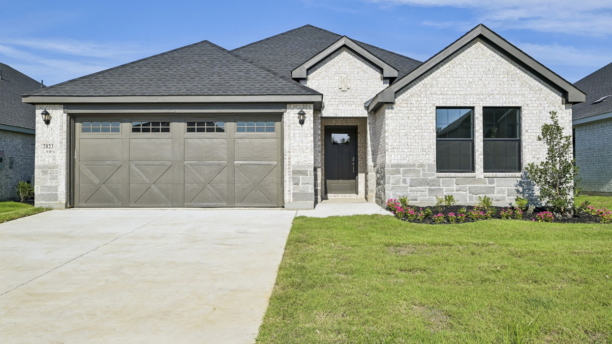 Everest Floorplan Exterior Gallery Image - Windchime in Celina, TX