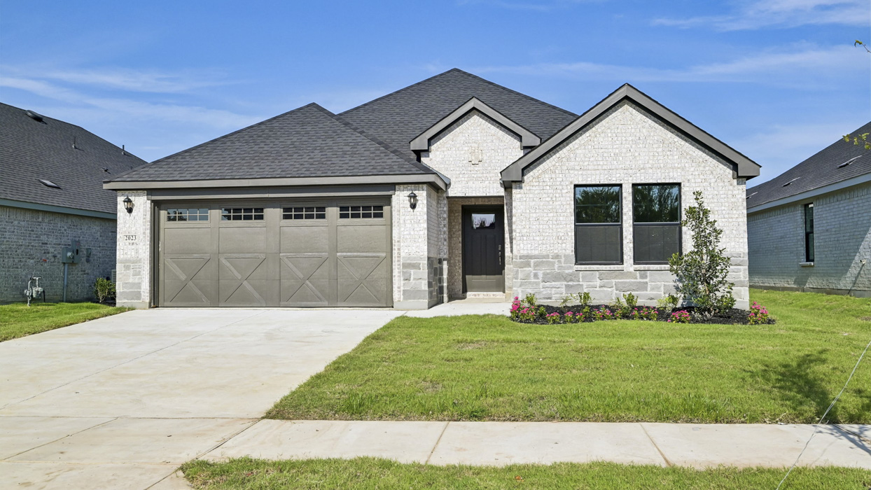 Everest Floorplan Exterior Gallery Image - Windchime in Celina, TX