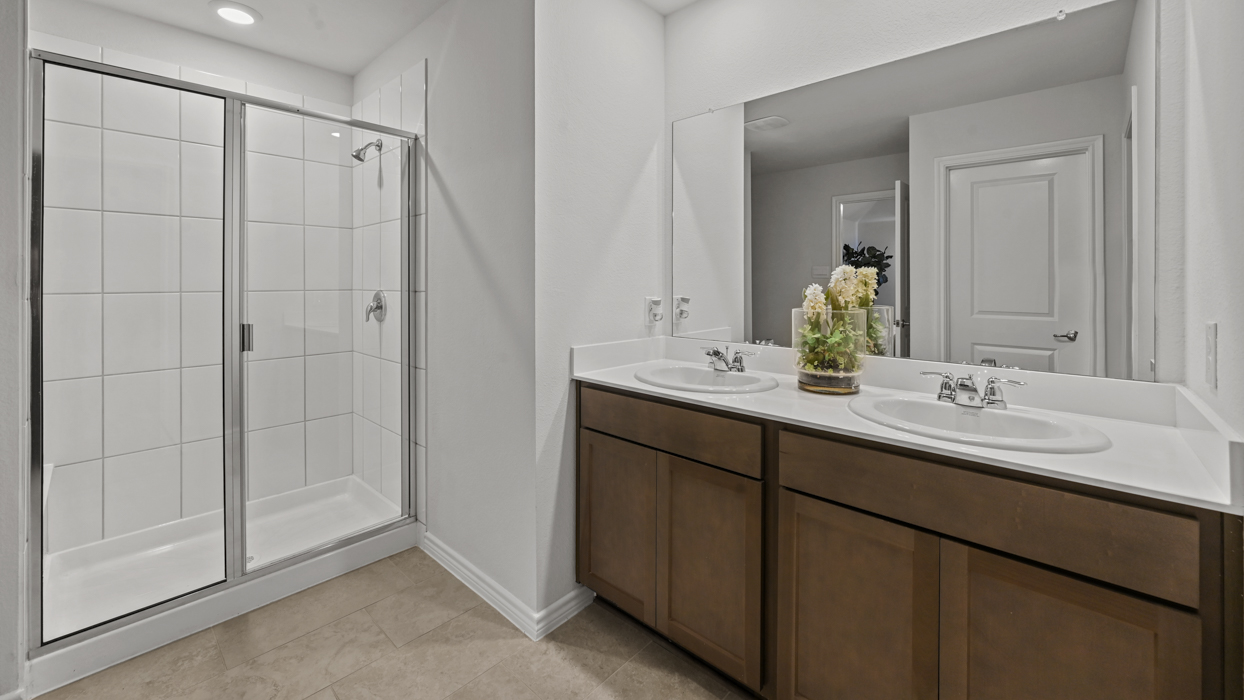 Ingleside Floorplan Elevation E Bathroom Gallery Image - Windchime in Celina, TX