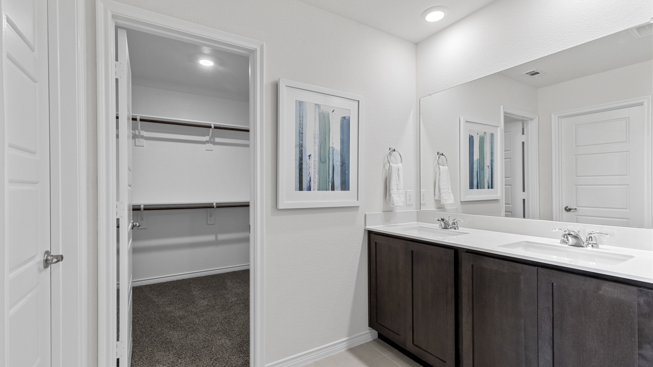 Ingleside Floorplan Elevation E/F Primary Bathroom Gallery Image - Windchime in Celina, TX