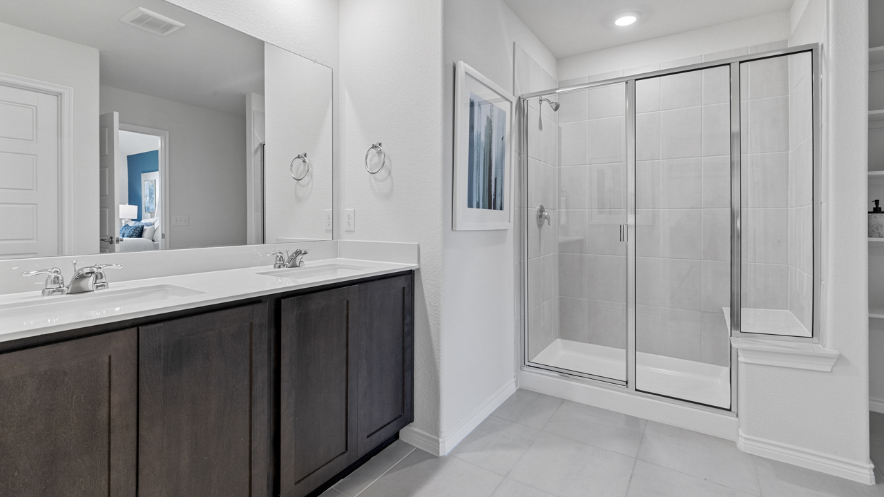 Ingleside Floorplan Elevation E/F Primary Bathroom Gallery Image - Windchime in Celina, TX