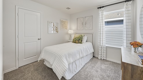 Dewsbury Bedroom Gallery Image-Arbor Trails south in priceton, TX