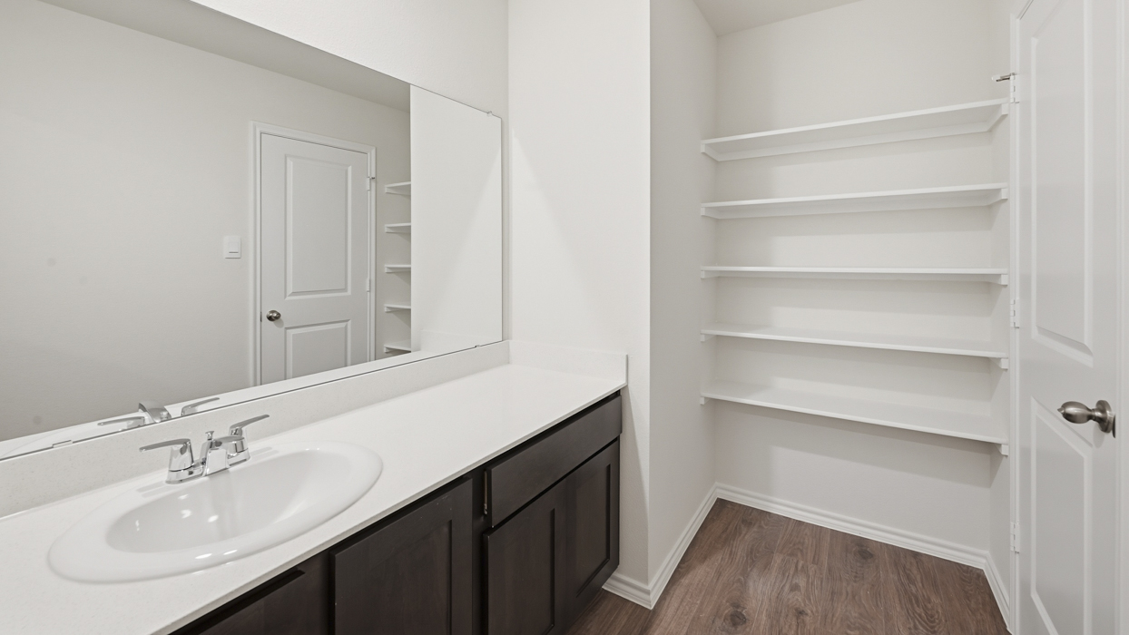 V22C Celeste Floorplan Bathroom Gallery Image-Arbor Trails South in Princeton, TX