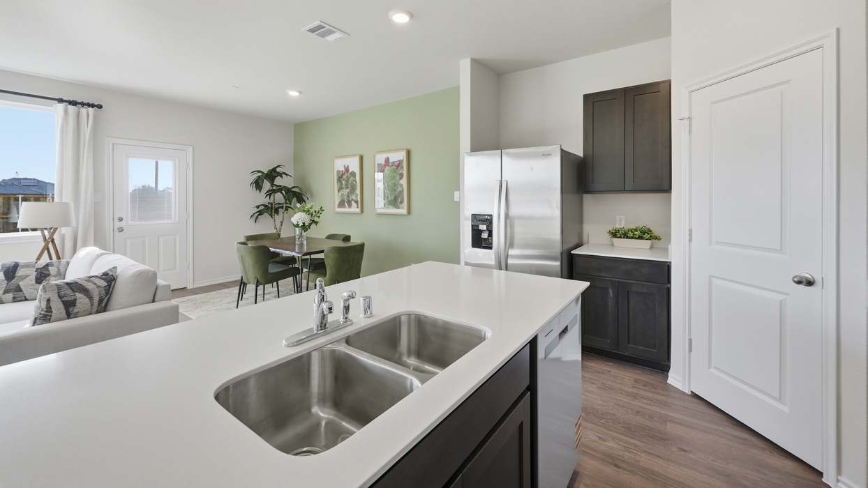 V22J Justice Floorplan Kitchen Gallery Image-Arbor Trails South in Princeton, TX
