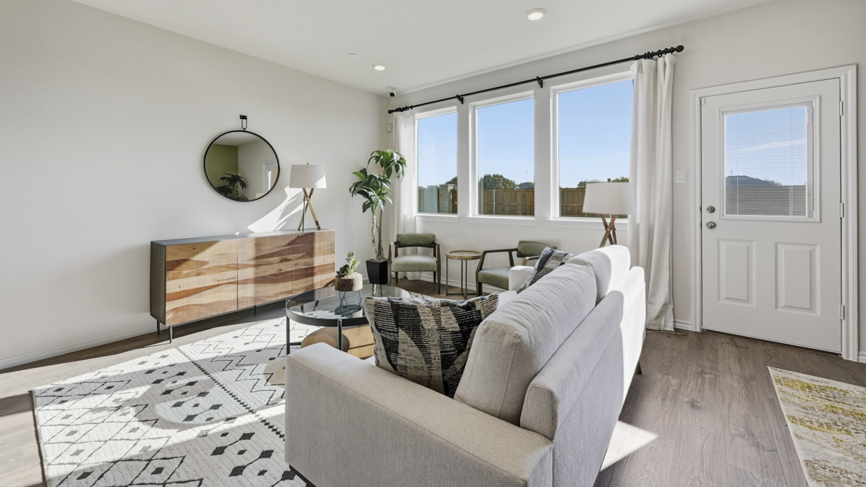 V22J Justice Floorplan Living Gallery Image-Arbor Trails South in Princeton, TX