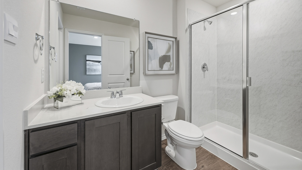 Argentina Floorplan Elevation B Bathroom Gallery Image - Arbor Trails South in Princeton, TX