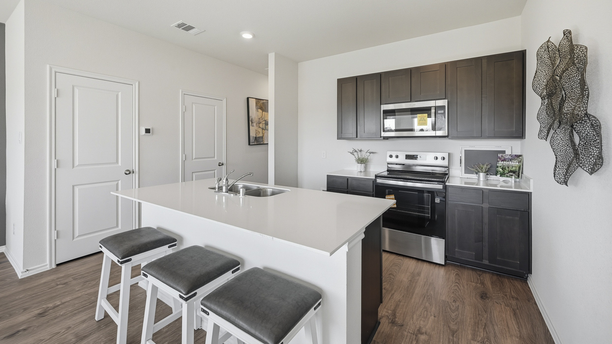 Argentina Floorplan Elevation B Kitchen Gallery Image - Arbor Trails South in Princeton, TX