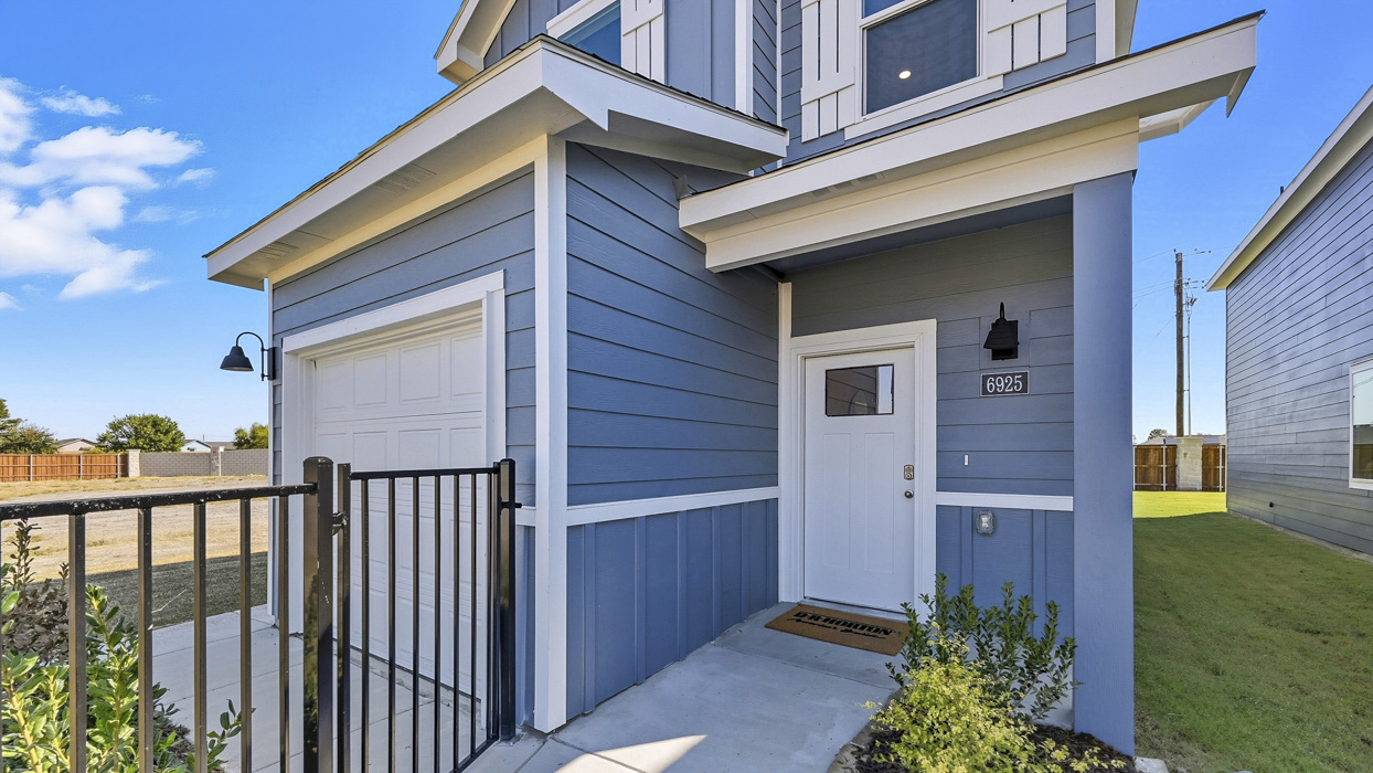 Argentina Floorplan Elevation B Entry Gallery Image - Arbor Trails South in Princeton, TX
