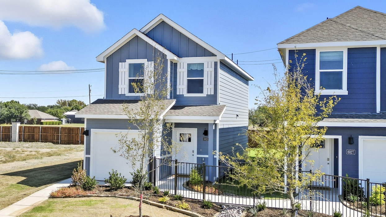 201 Tall Cedar Way exterior