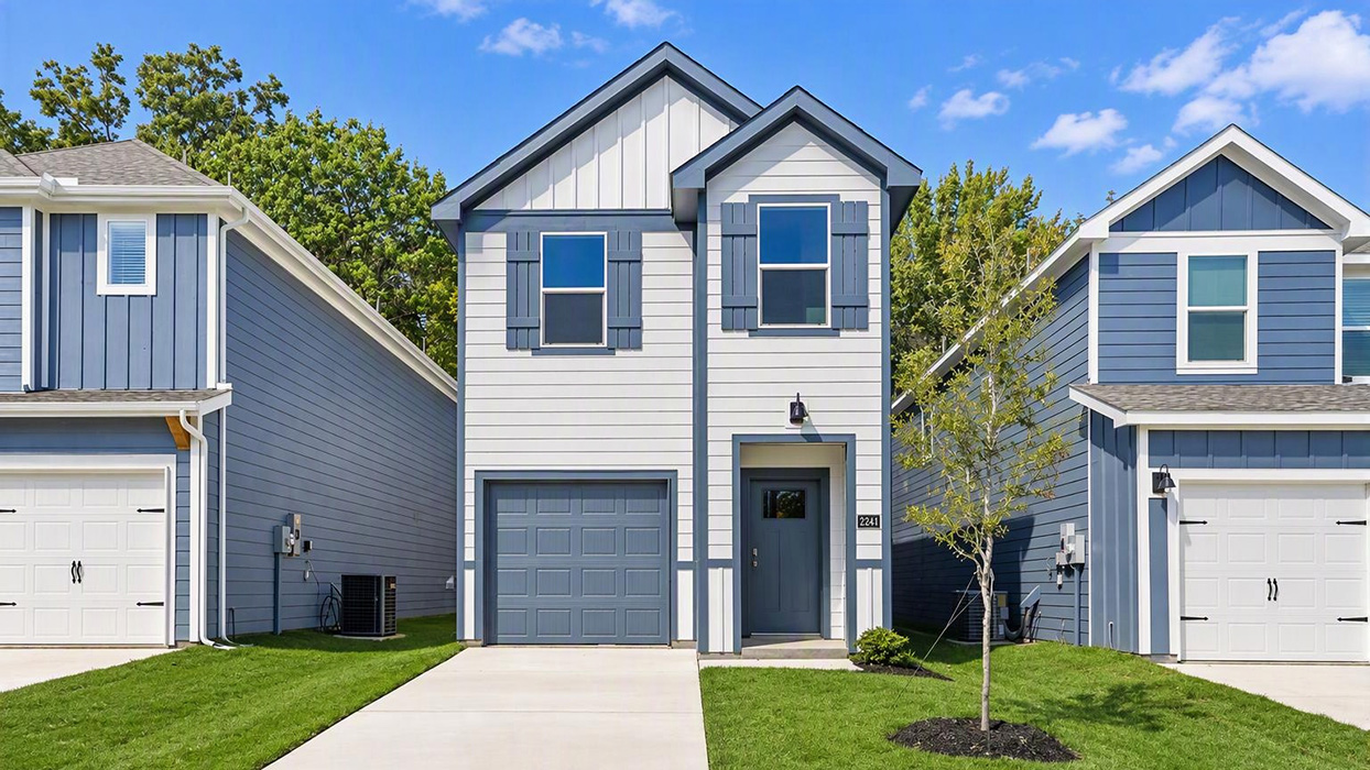 200 Tall Cedar Way exterior