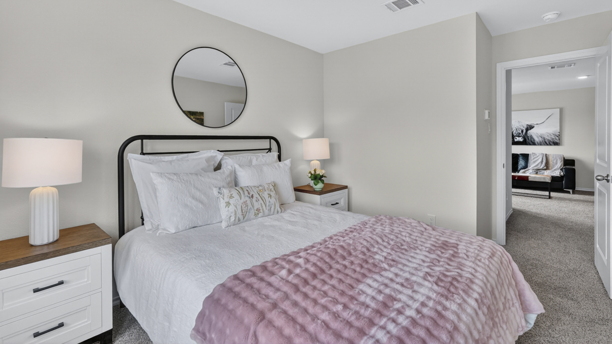 Midland Floorplan Bedroom Gallery Image - Forestbrook Estates in Paris, TX
