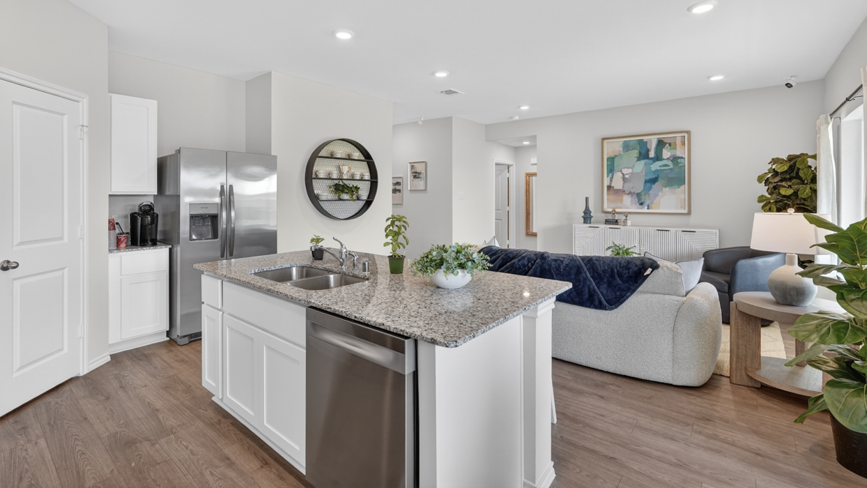 X40B Bellvue Floorplan Kitchen Gallery Image-Forestbrook Estates in Paris, TX