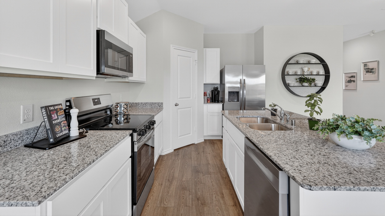 X40B Bellvue Floorplan Kitchen Gallery Image-Forestbrook Estates in Paris, TX