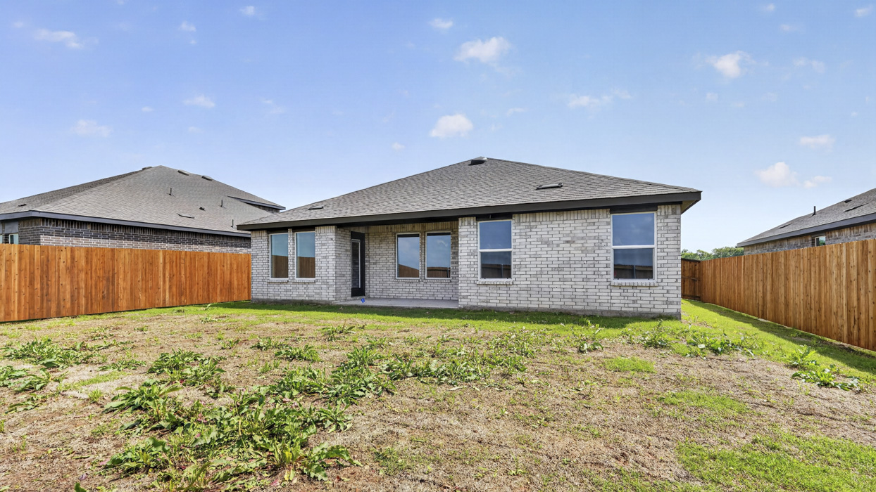 Bellvue Floorplan Bckyard Gallery Image - Forestbrook Estates in Paris, TX