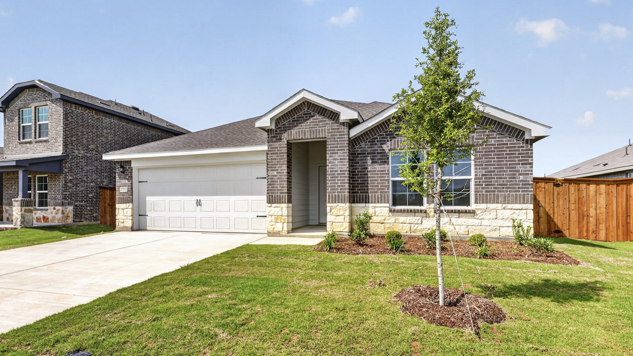 3263 Slocum Dr exterior