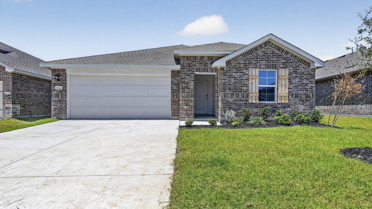 Lakeway Floorplan Elevation A Exterior Gallery Image - Forestbrook Estates in Paris, TX
