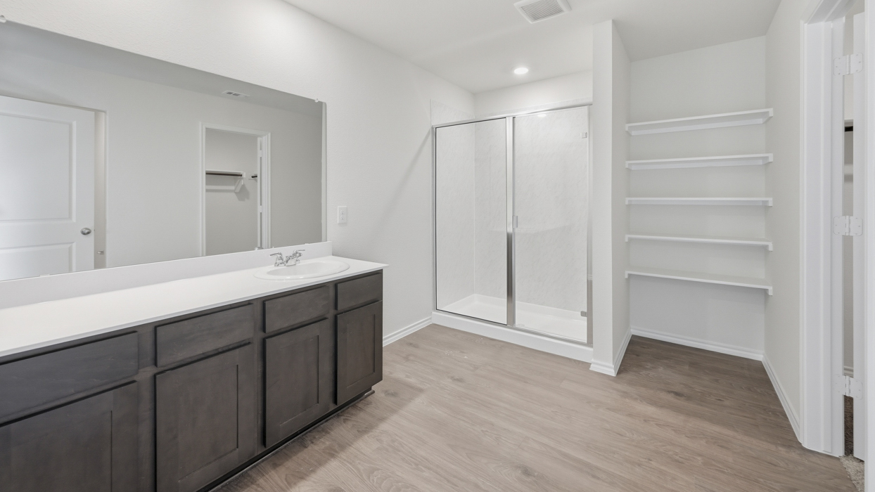 Lakeway Floorplan Elevation A Bathroom Gallery Image - Forestbrook Estates in Paris, TX