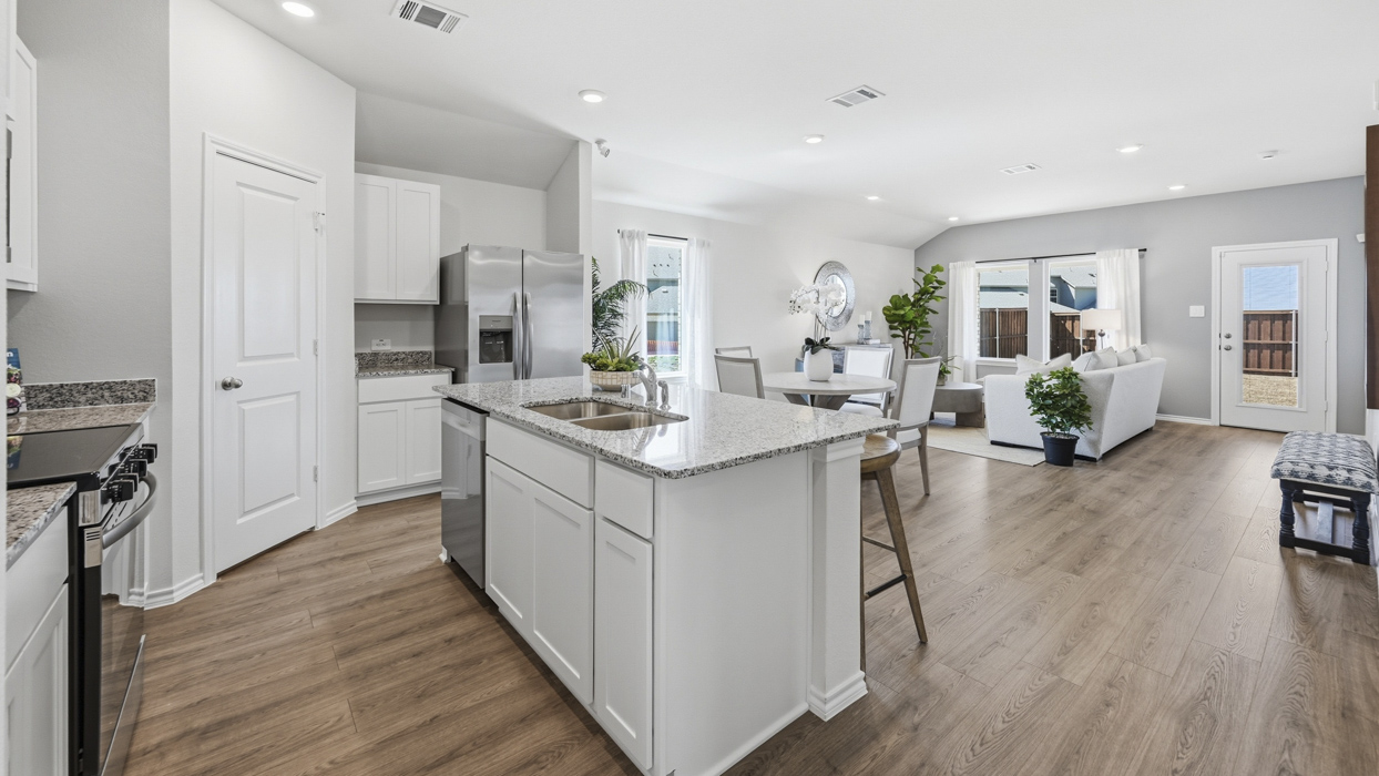 Elgin Floorplan Elevation B Kitchen Gallery Image-Sanger Circle in Sanger, Tx