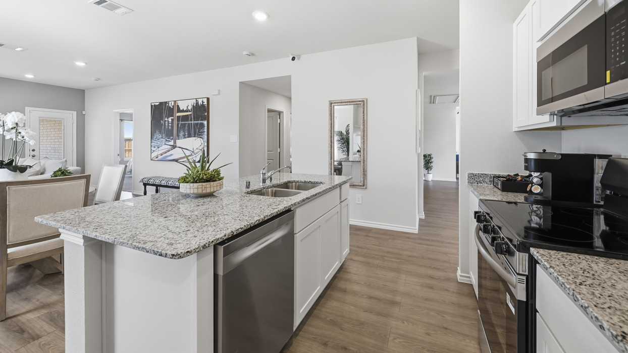 Elgin Floorplan Elevation B Kitchen Gallery Image-Sanger Circle in Sanger, Tx