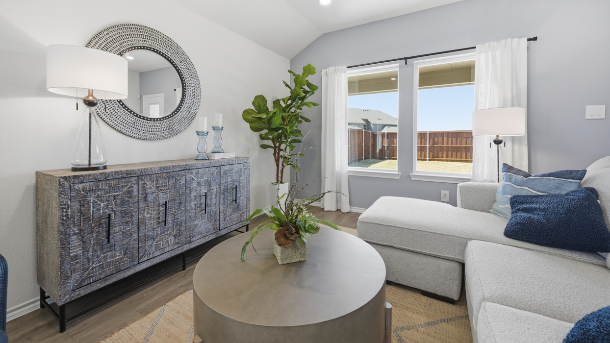 Elgin Floorplan Living Gallery Image-Sanger Circle in Sanger, Tx