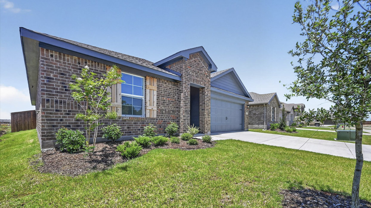 X40I Texas Cali Floorplan elevatin A exterior gallery image at Sanger Circle in Sanger TX