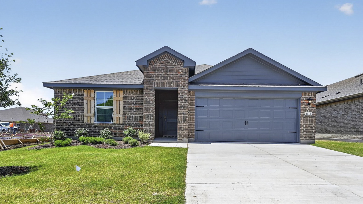 4107 Olivia Ln exterior