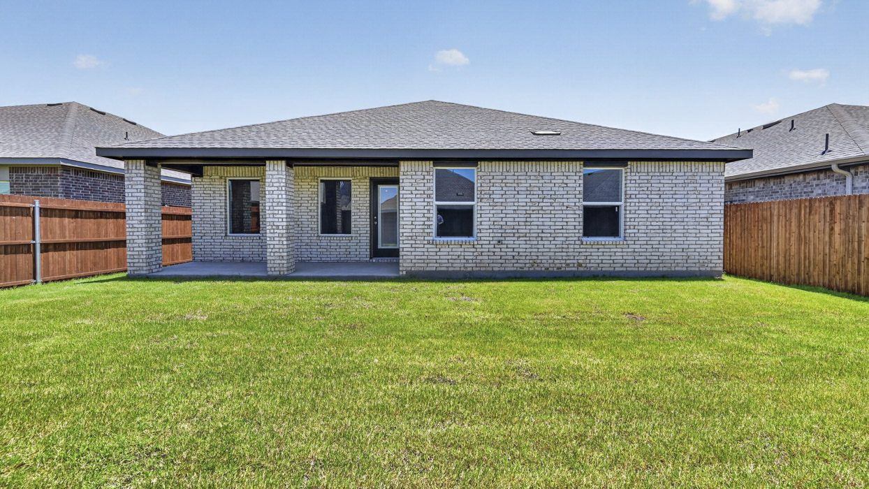 Kingston Floorplan Backyard Gallery Image - Sanger Circle in Sanger, TX