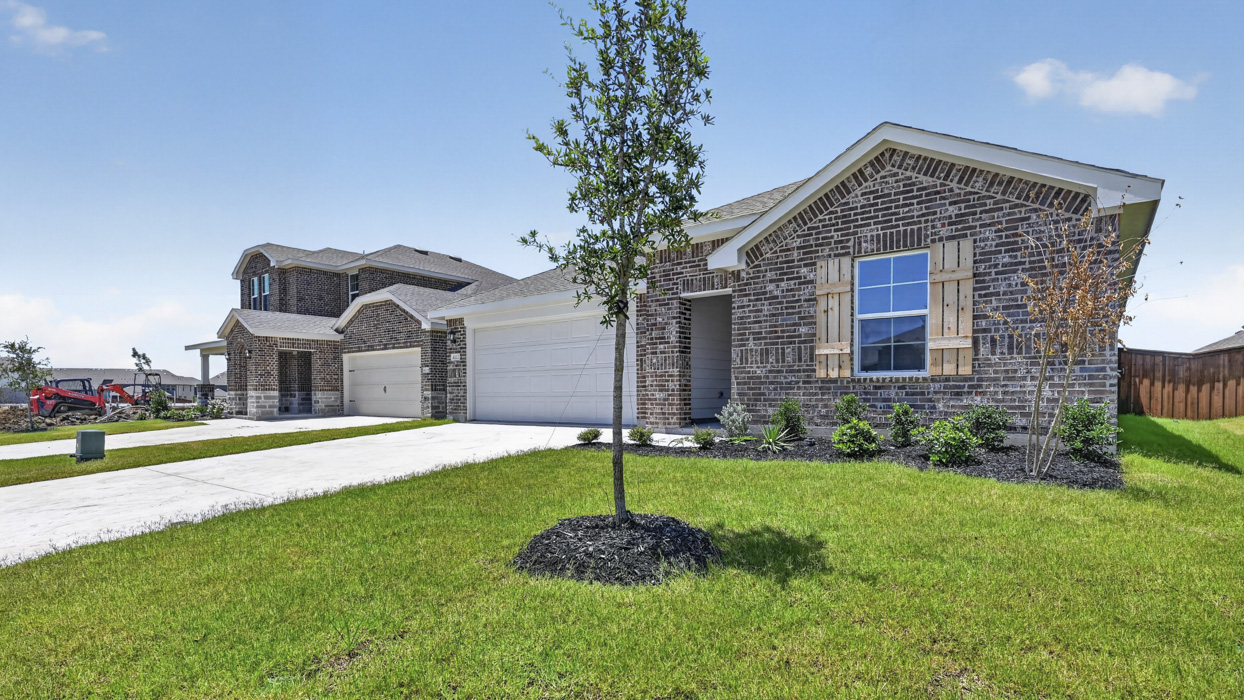 Lakeway Floorplan Exterior Gallery Image - Sanger Circle in Sanger, TX
