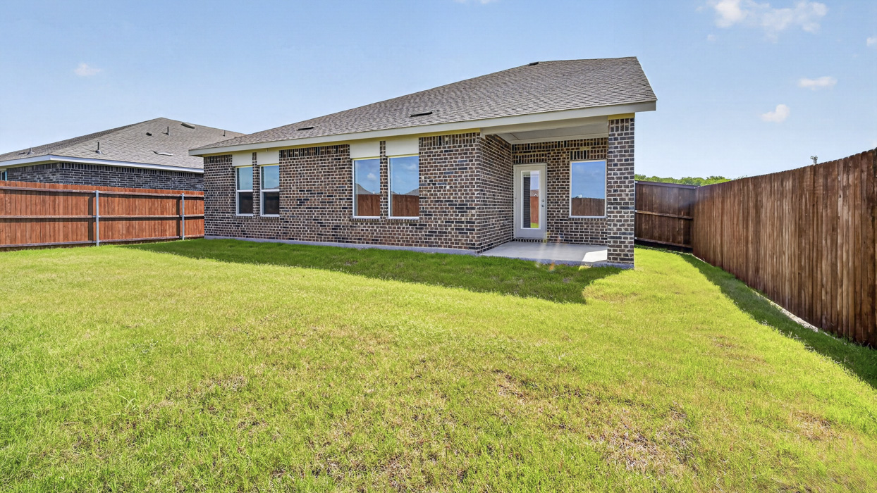 Midland Floorplan Backyard Gallery Image - Sanger Circle in Sanger TX