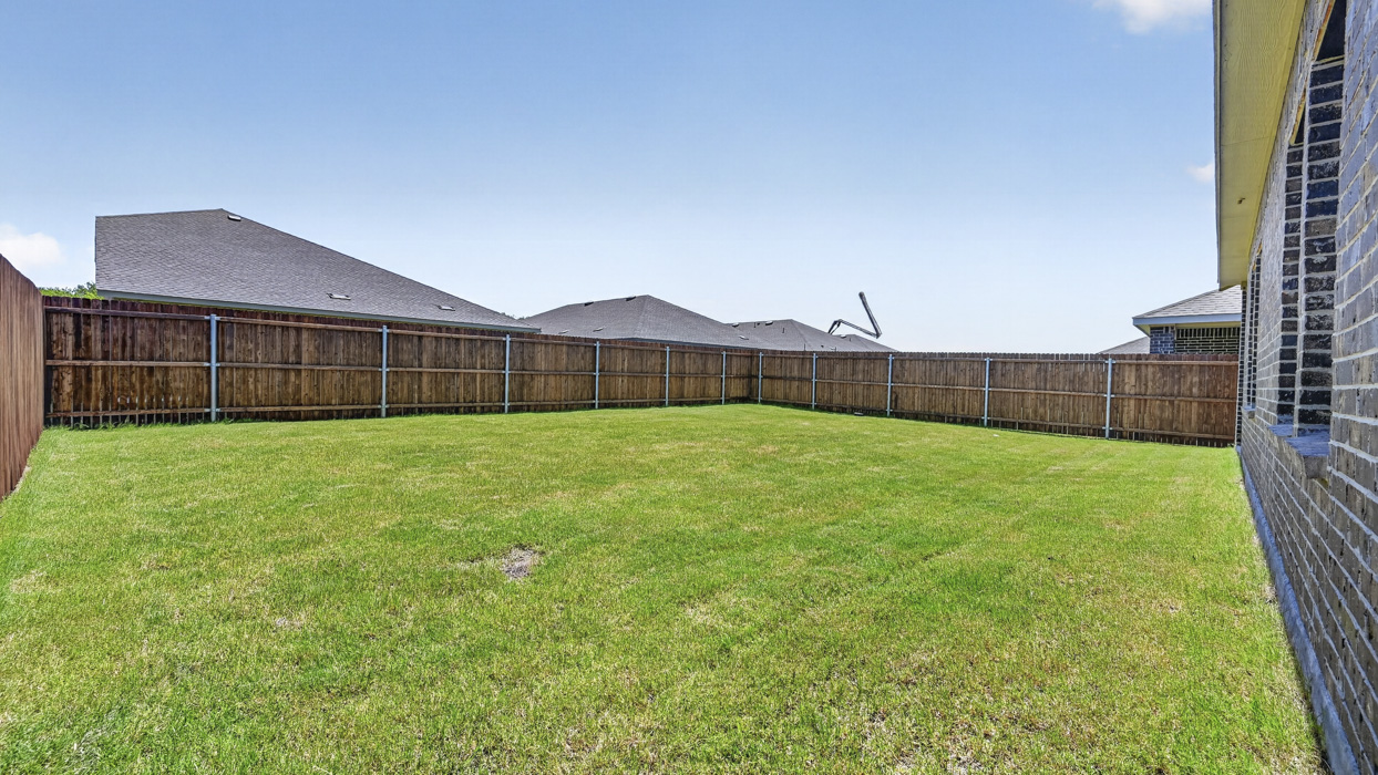 Midland Floorplan Backyard Gallery Image - Sanger Circle in Sanger, TX