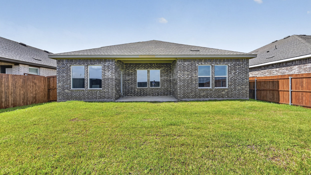 X40N Naples floorplan Backyard Gallery Image-Sanger Circle in Sanger, TX