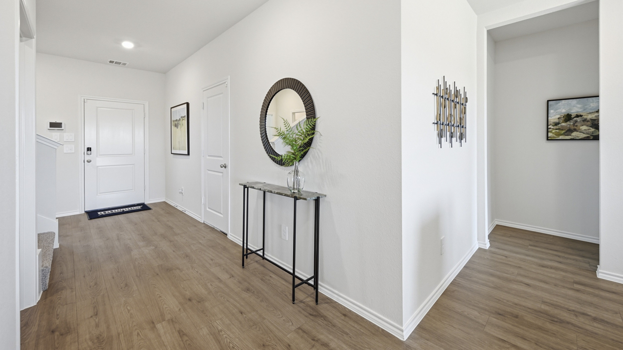 X40N Naples floorplan Entry Gallery Image-Sanger Circle in Sanger, TX