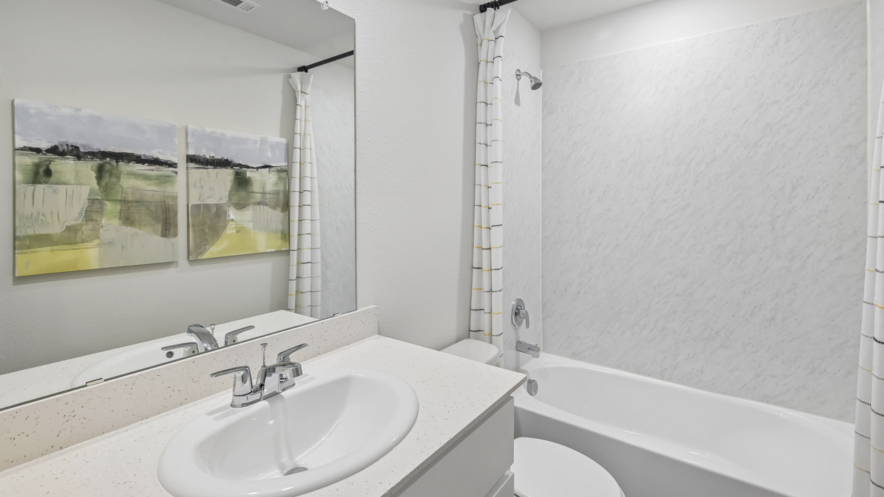 1497 Chesapeake floorplan Bathroom Gallery image-Stonewood in Sulphur Springs, Tx