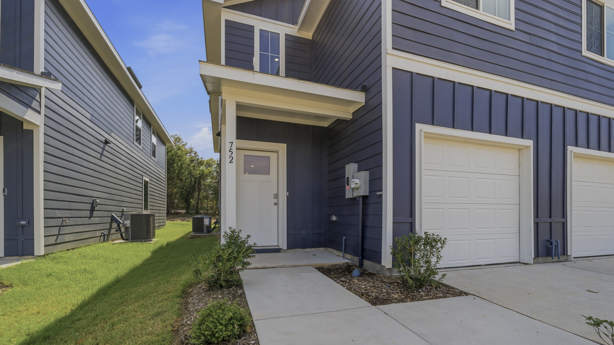 Stony Creek Floorplan Elevation B Left Exterior Rendering - Stonewood in Sulphur Springs, TX