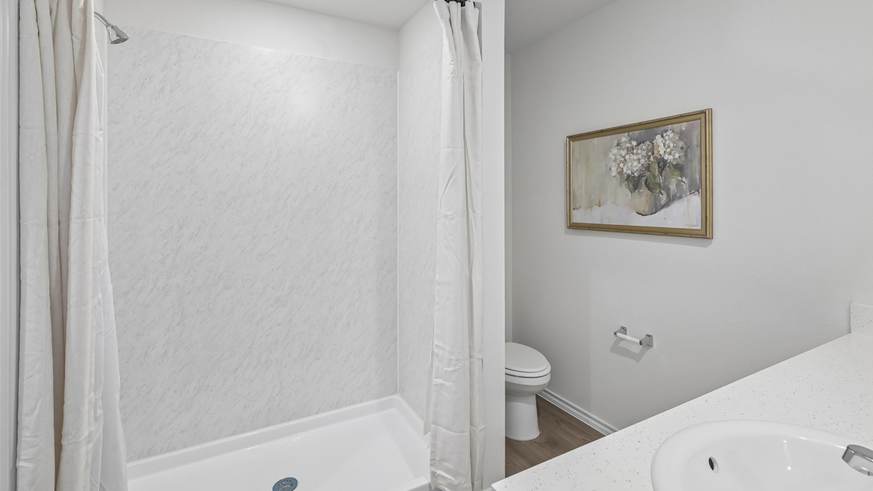 1497 Chesapeake floorplan Bathroom Gallery image-Stonewood in Sulphur Springs, Tx