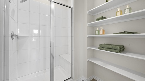 H106 Bentworth Floorplan Bathroom Gallery Image-Bel Air Village in Sherman, TX